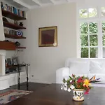 Casa Européia 5 Quartos - 2 min Capivari- Acomoda 14- Wifi 300Mb - Caseiro no apoio